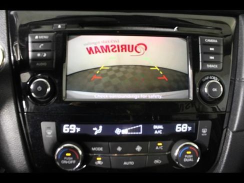Used 2019 Nissan Rogue SV AWD/4WD image 26
