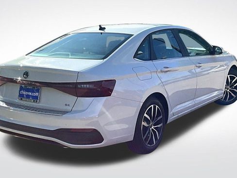 New 2026 Volkswagen Jetta SE FWD image 10