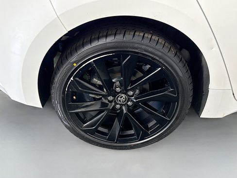 Used 2021 Toyota Corolla SE image 33