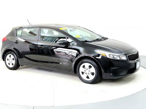 Used 2017 Kia Forte LX FWD image 7