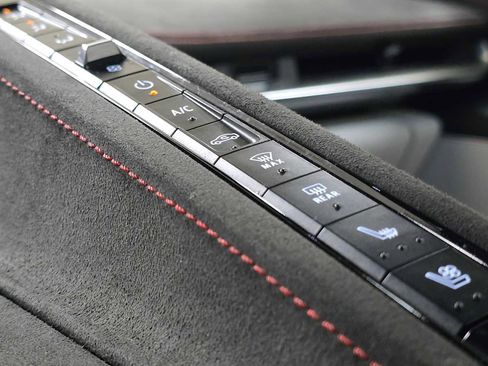 Used 2023 Chevrolet Corvette Stingray Premium Cpe image 36