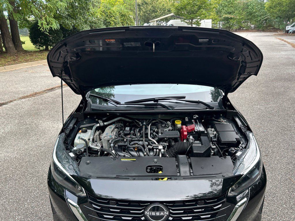 Used 2024 Nissan Sentra SV FWD image 13