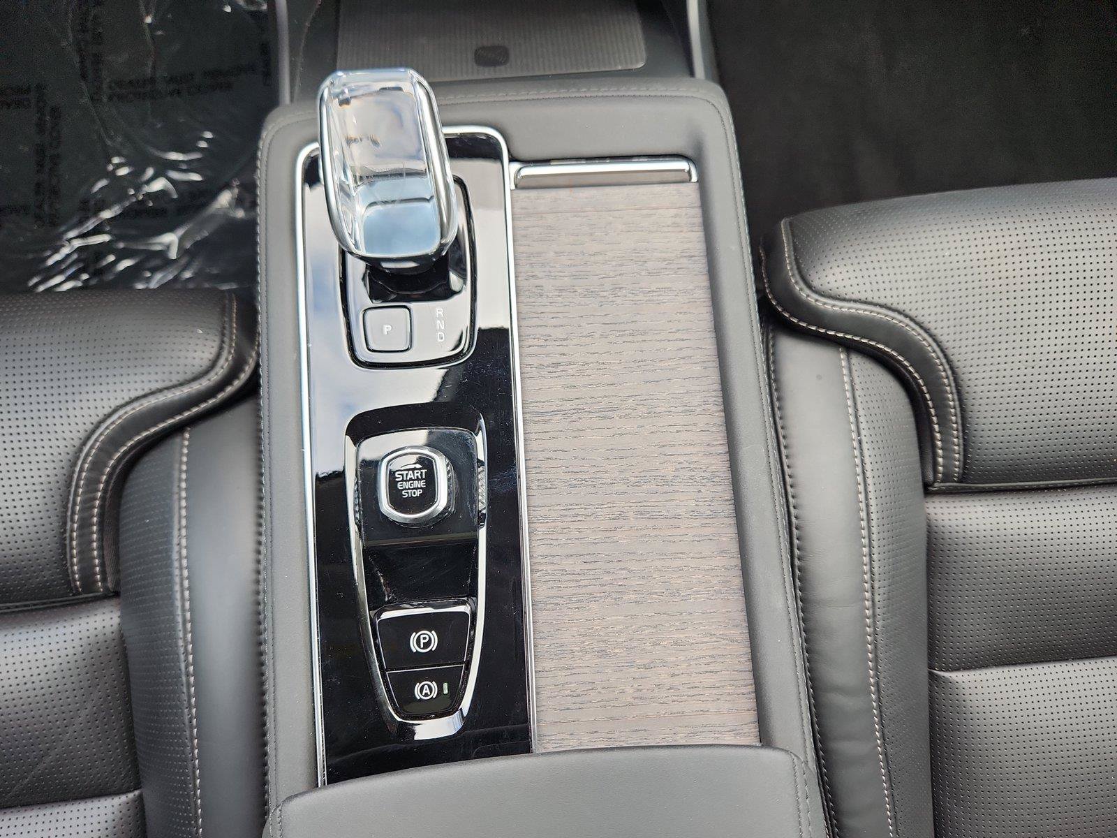 Used 2026 Volvo XC90 B6 Ultra AWD/4WD image 18