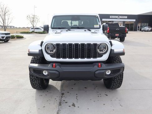 New 2026 Jeep Gladiator Rubicon w/ Steel Power Dome Hood Package AWD/4WD image 9