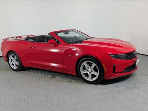 Used 2020 Chevrolet Camaro LT image 12