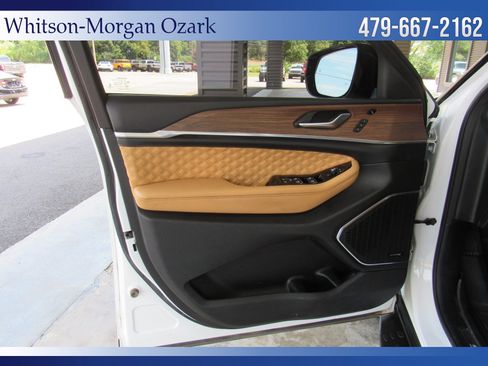 Used 2022 Jeep Grand Cherokee L Summit w/ MOPAR Finishing Package AWD/4WD image 39