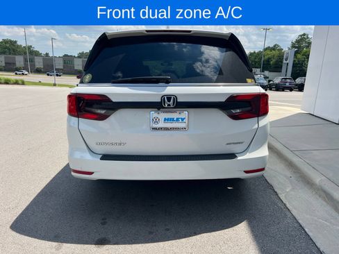 Used 2023 Honda Odyssey Sport image 4