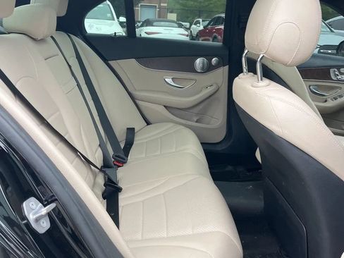Used 2018 Mercedes-Benz C 300 4MATIC Sedan image 25