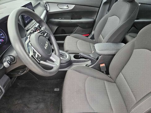 Used 2023 Kia Forte LXS image 13