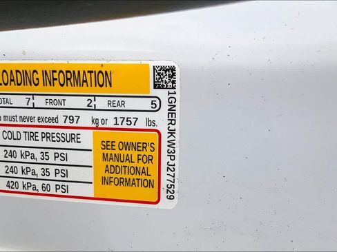 Used 2023 Chevrolet Traverse RS FWD image 31