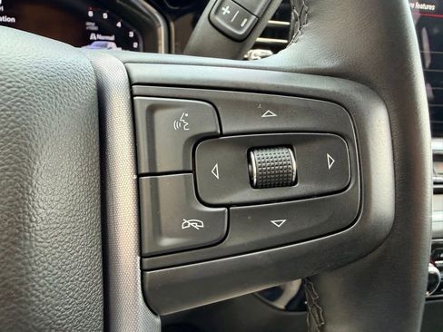 Used 2025 GMC Sierra 1500 SLT AWD/4WD image 40