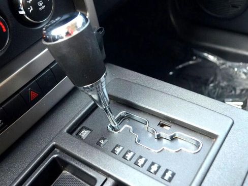 Used 2012 Jeep Liberty Sport image 40