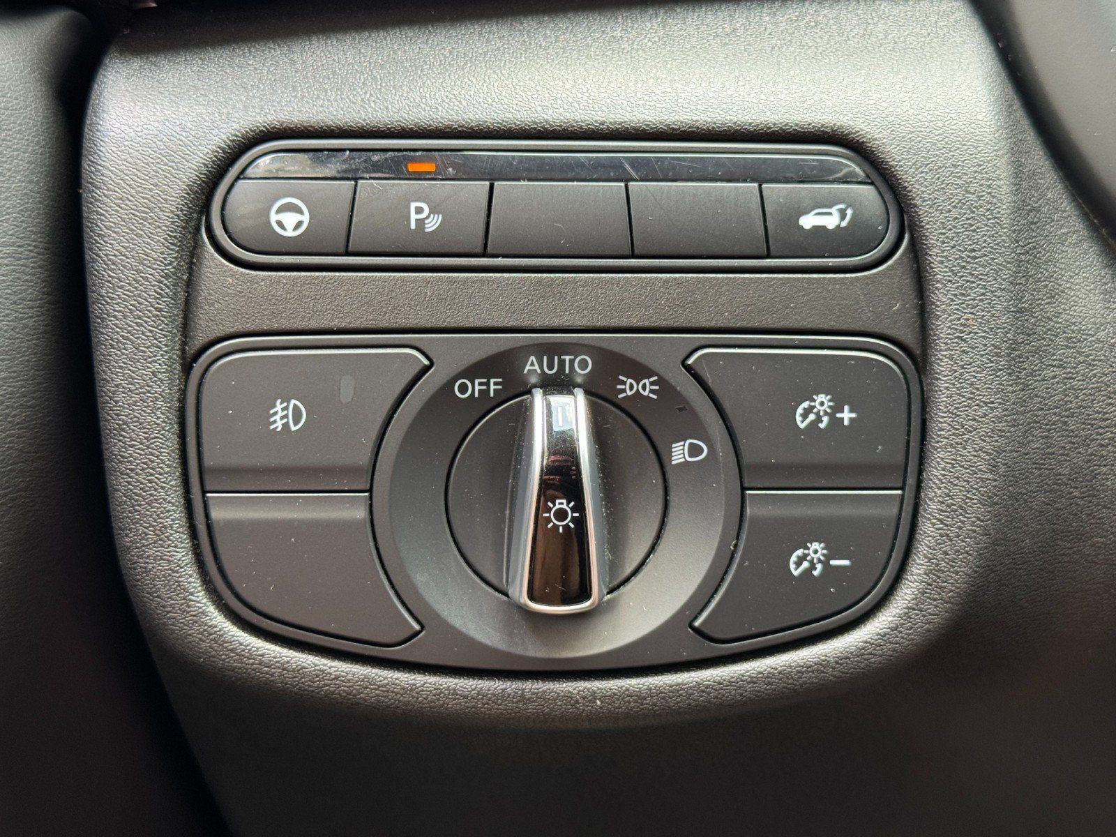 Used 2022 INFINITI QX50 Luxe FWD image 17