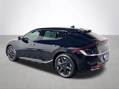 New 2025 Kia EV6 Wind image 8