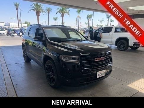 Certified 2022 GMC Acadia SLE w/ Driver Convenience Package image 3