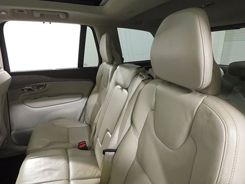 Used 2023 Volvo XC90 B6 Ultimate w/ Protection Package Premier image 26