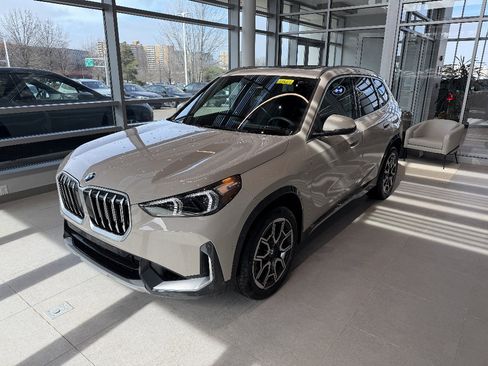New 2026 BMW X1 xDrive28i w/ Convenience Package AWD/4WD image 3