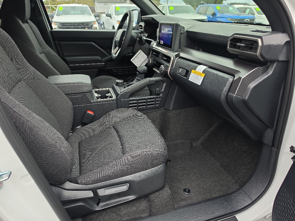 New 2026 Toyota 4Runner SR5 AWD/4WD image 16