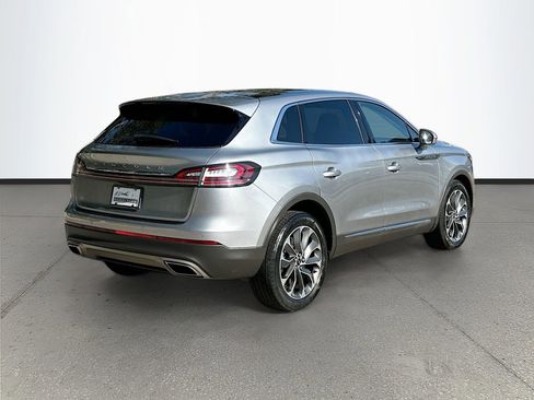 Used 2022 Lincoln Nautilus Reserve image 7