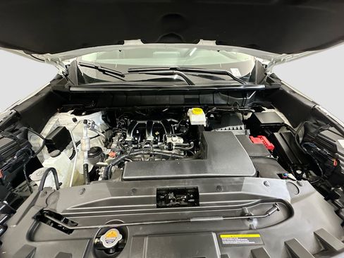 Used 2023 Nissan Pathfinder SV w/ SV Premium Package image 36