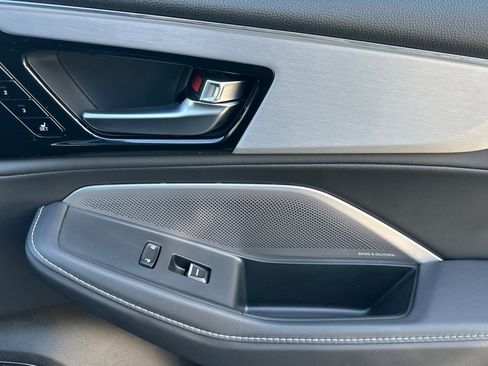 Certified 2025 Acura MDX SH-AWD w/ Technology Package image 23