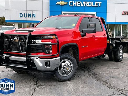 New 2026 Chevrolet Silverado 3500 LT image 1