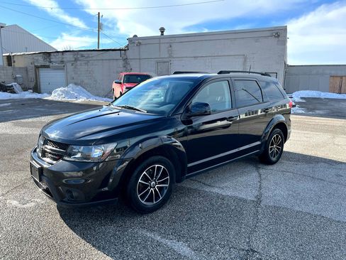 Used 2019 Dodge Journey SE w/ Blacktop Package image 7