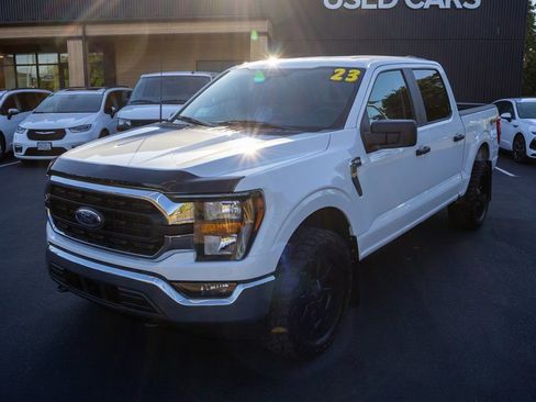 Used 2023 Ford F150 XLT w/ Trailer Tow Package image 3