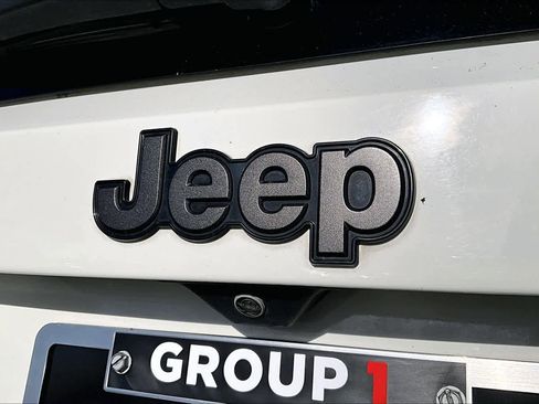 Used 2021 Jeep Renegade Latitude w/ Sun & Sound Group image 29