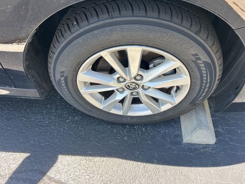 Used 2025 Toyota Camry LE image 2