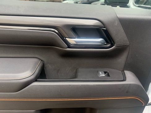 Used 2022 GMC Sierra 1500 AT4 image 17