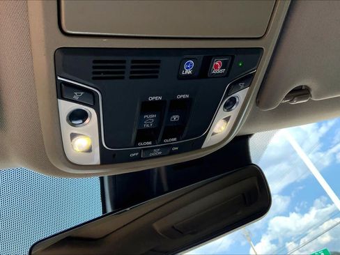 Used 2021 Honda Pilot Elite image 30