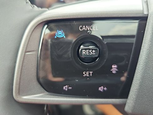 New 2025 Nissan Murano SL image 15