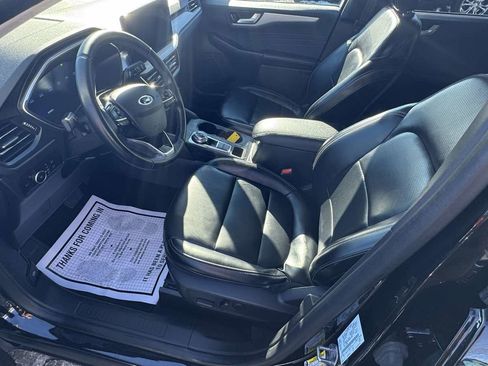Used 2024 Ford Escape Platinum image 10