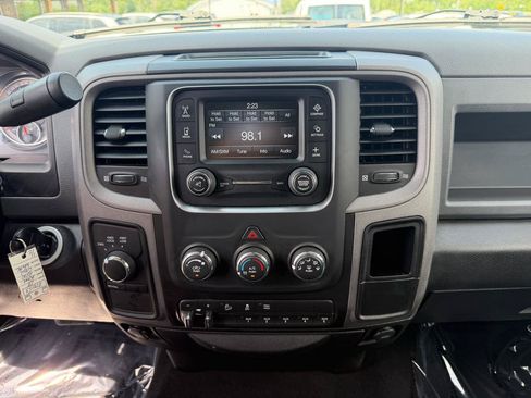 Used 2018 RAM 2500 Tradesman w/ Chrome Appearance Group AWD/4WD image 27