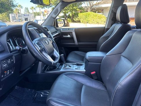 Used 2023 Toyota 4Runner Limited AWD/4WD image 10