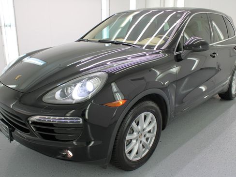Used 2012 Porsche Cayenne image 5