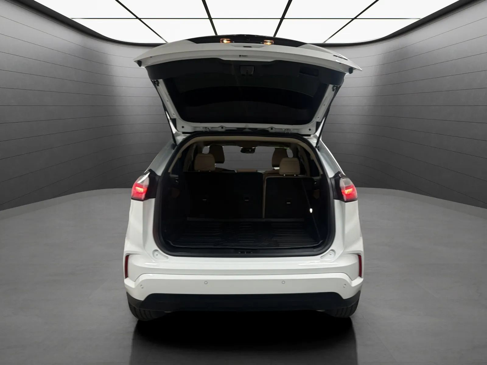 Used 2022 Ford Edge SE w/ Black Appearance Package AWD/4WD image 25