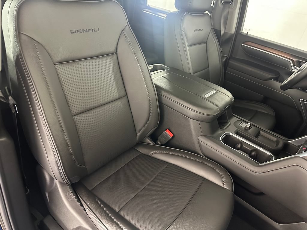 Used 2026 GMC Sierra 3500 Denali w/ Denali Reserve Package AWD/4WD image 30