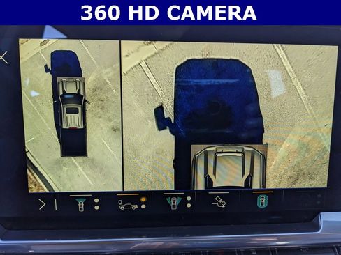 Used 2024 Chevrolet Silverado 2500 LTZ w/ LTZ Plus Package image 3