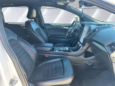 Certified 2023 Ford Edge ST-Line image 13