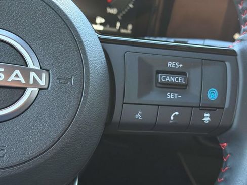 Certified 2025 Nissan Kicks SR AWD/4WD image 19