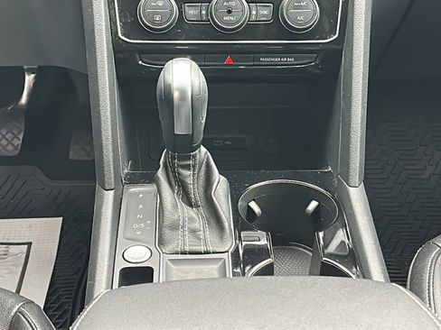 Used 2022 Volkswagen Atlas SE image 21