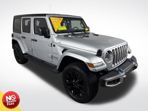 Used 2023 Jeep Wrangler Unlimited Sahara AWD/4WD image 1