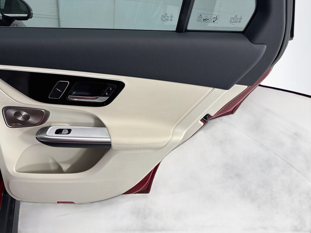 Certified 2026 Mercedes-Benz GLC 300 image 26