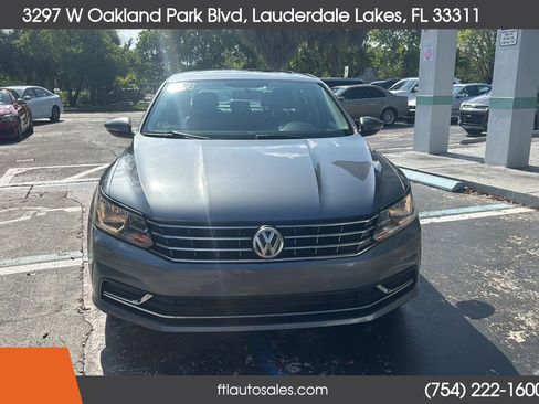 Used 2016 Volkswagen Passat 1.8T SE FWD image 4