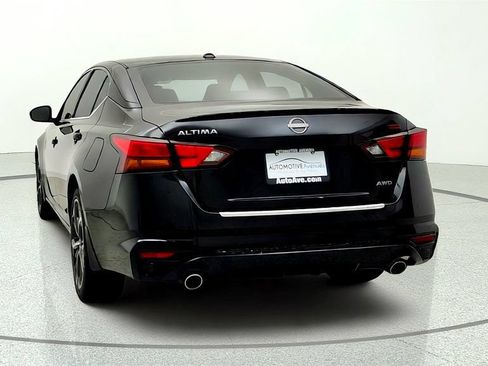 Used 2023 Nissan Altima 2.5 SR w/ SR Premium Package AWD/4WD image 6