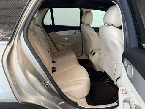 Used 2021 Mercedes-Benz GLC 300 SUV w/ Premium Package image 17