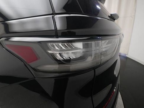 Used 2018 Chevrolet Traverse Premier w/ Redline Edition image 34