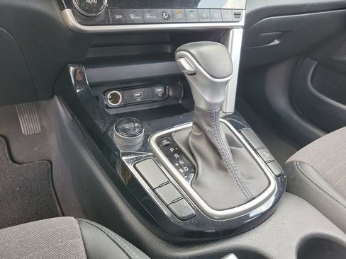 Used 2022 Kia Seltos S FWD image 18